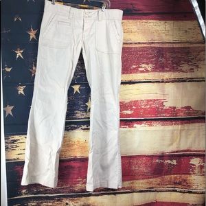 Hollister lowrise cream pants 9 flare bottom